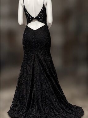 Elegant Black Lace Mermaid Evening Dress